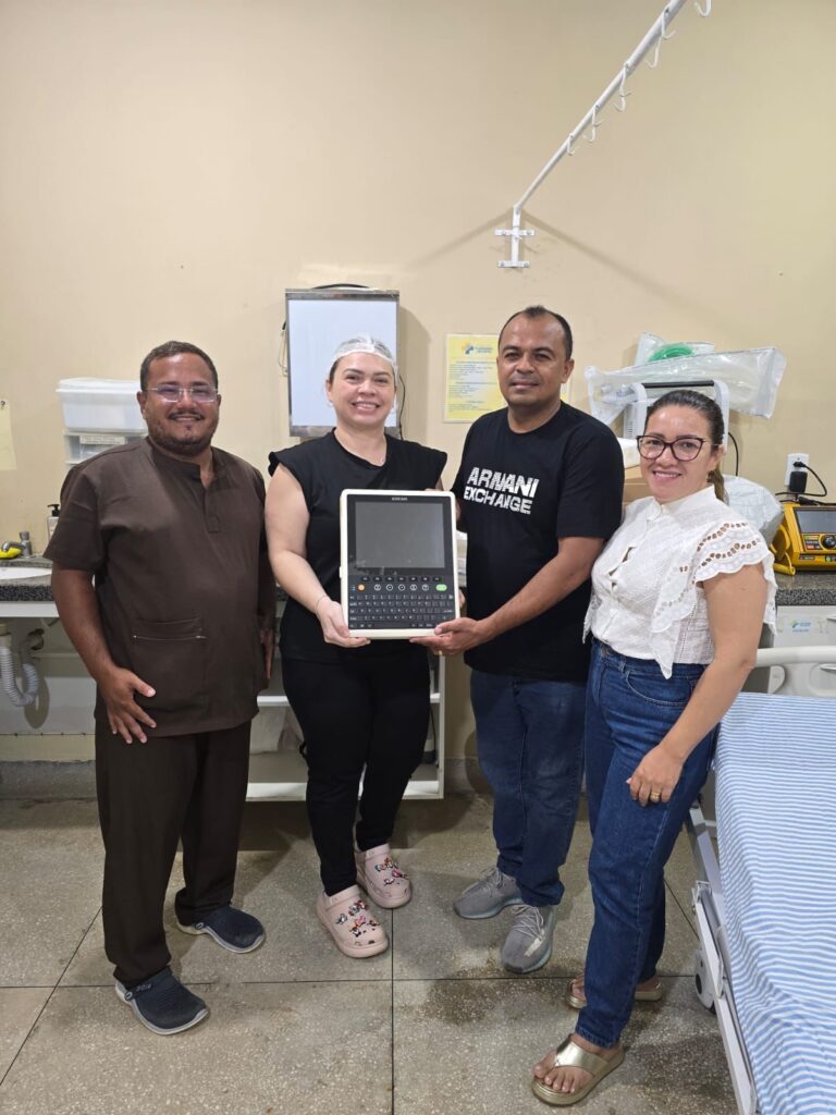 Hospital Flaviana Jacinta recebe novo aparelho de Eletrocardiograma