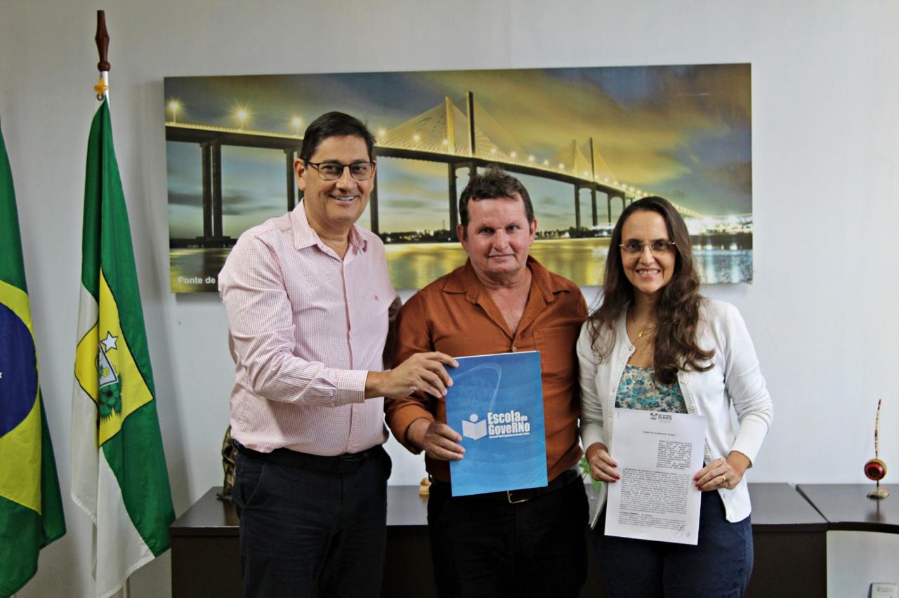 Grossos adere ao RN+Inclusivo e amplia acesso à formação de servidores públicos