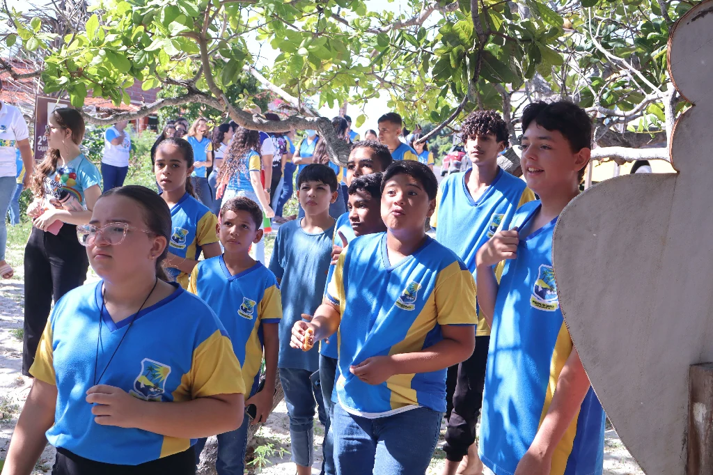 Escolas da rede municipal de Grossos realizam passeio ecológico na Semana do Meio Ambiente