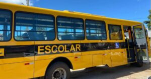 onibus escolar
