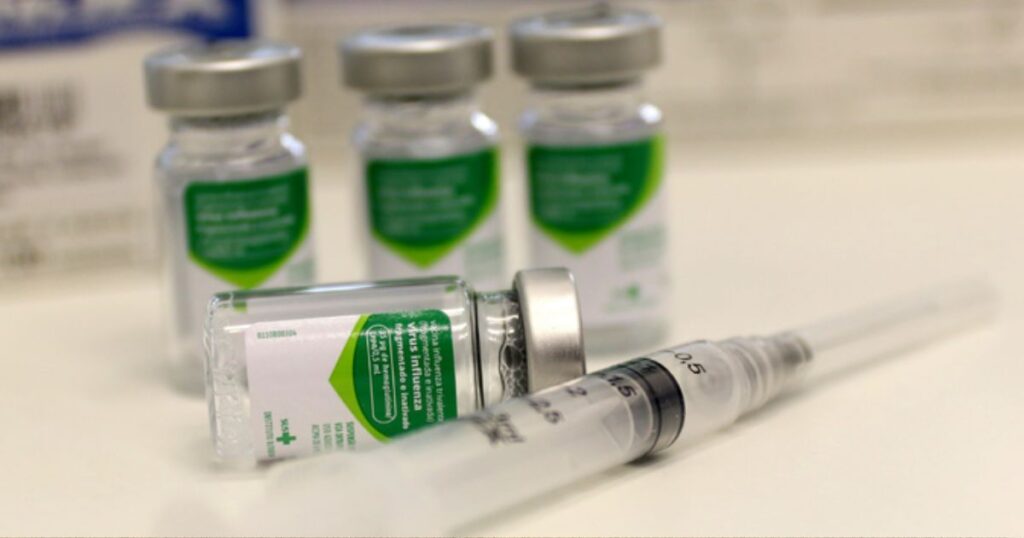 Secretaria de Saúde de Grossos recebe novo lote de vacinas contra a Influenza