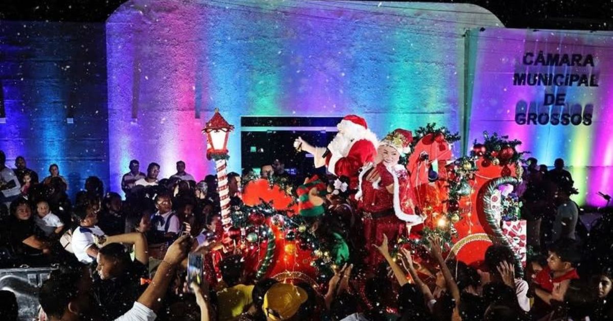 Cortejo de Natal com Papai Noel