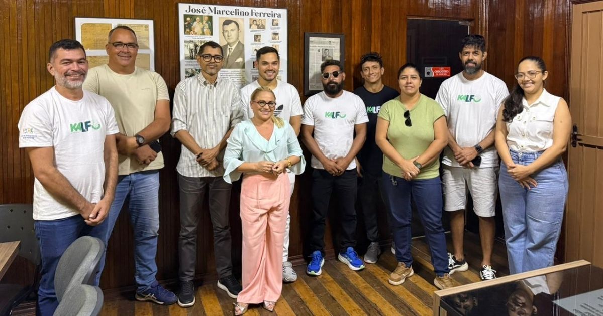 reunião realizada nesta sexta-feira (27) entre a prefeita Cinthia Sonale e representantes da Associação Brasileira de Kitesurf