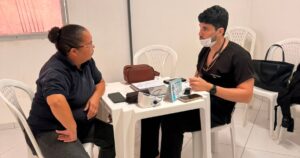 Secretaria de Saúde de Grossos leva ações de saúde para trabalhadores salineiros