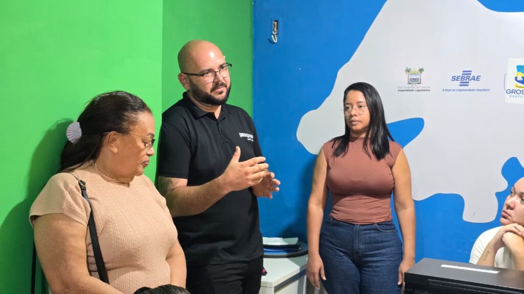 Sala do Empreendedor de Grossos realiza oficina de acesso ao crédito
